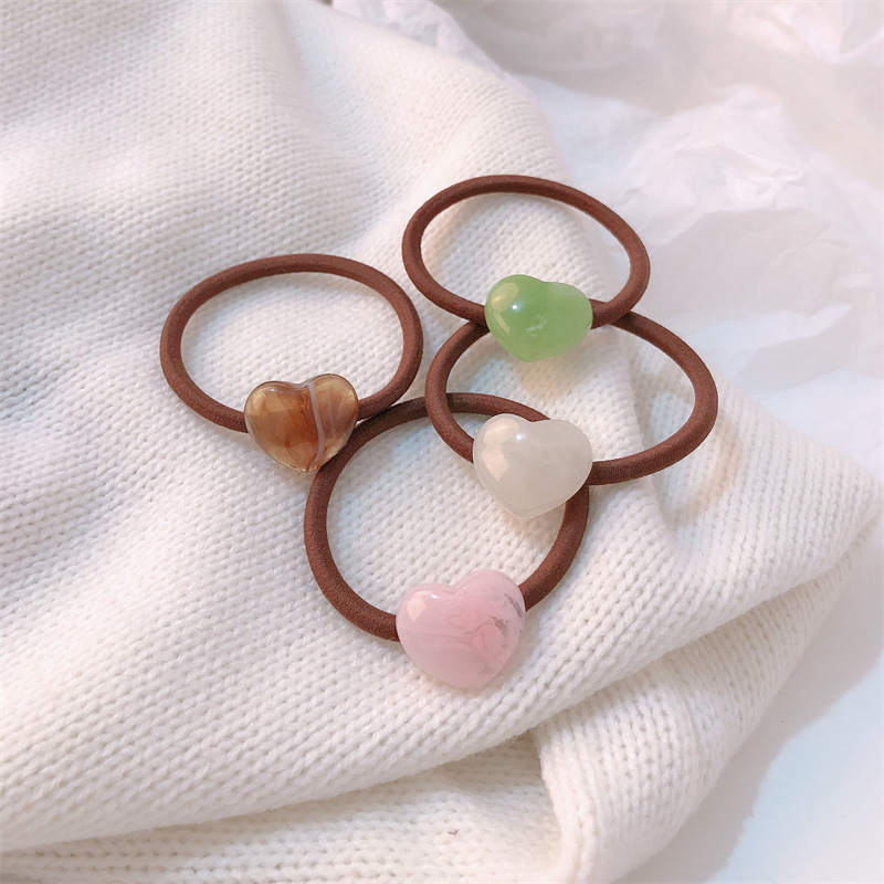 Acrílico amor cuerda de cabeza mujer simple nuevo diseño cuerda de cabello japonés y coreano temperamento atar cabello pequeña banda de cuero