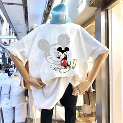 ヨーロッパステーション婦人服外国貿易トレンド 2025 新しいプリントルーズ漫画 Tシャツ女性の半袖底シャツ春と夏の Tシャツ