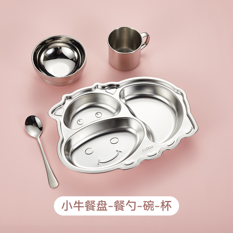 송아지 디너 플레이트에는 스푼 + 수프 그릇 + 컵이 함께 제공됩니다.