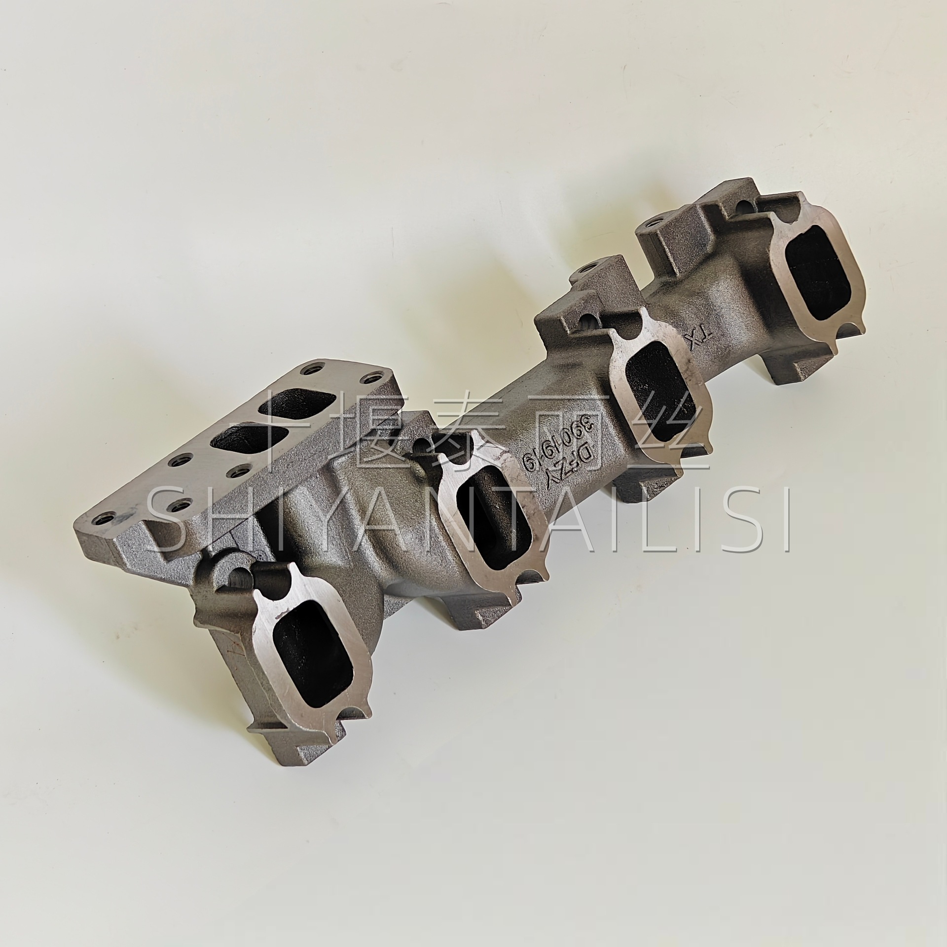 3901919 exhaust manifold is suitable for Cummins engine Komatsu 6732-11-5221 exhaust pipe