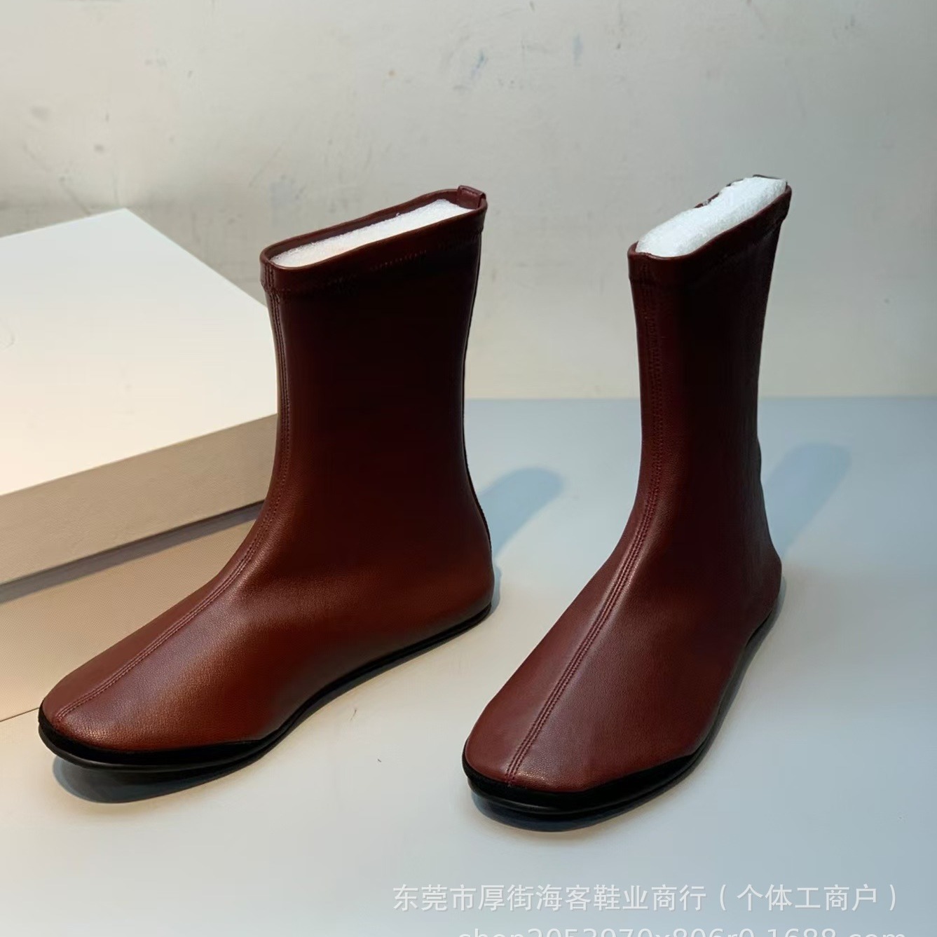 순수 오리지널 심플 스타일 소프트 할머니의 부츠 라운드 발가락 플랫-하단 편안한 짧은 부츠 양가죽 슬립 온 양말 스트레치 부츠