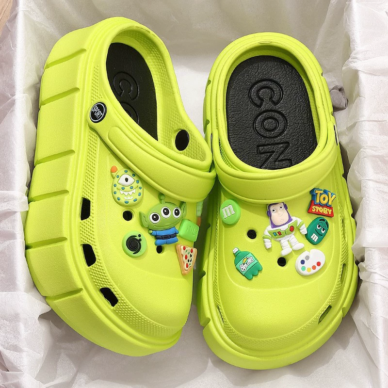 Пещерные туфли 05 Женская 2023 летняя уличная одежда пляжные Красные книжные взрывы увеличенные пляжные сандалии на толстой подошве с героями мультфильмов своими руками