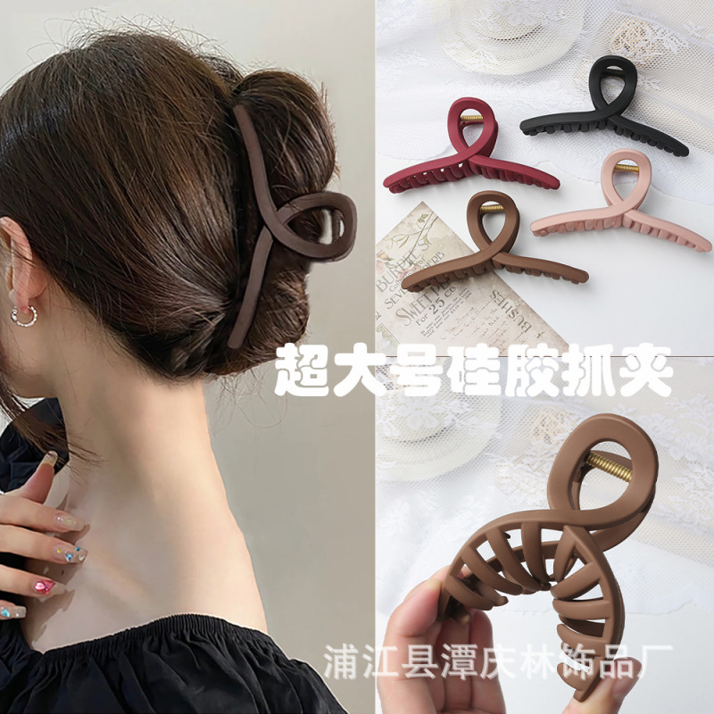 New Anti-Fall Silicone Geometric Shark Clip Hairpin That Can Be Kneaded on the Back of the Head Large Grab Clip 2025 New Hair Accessories for Women