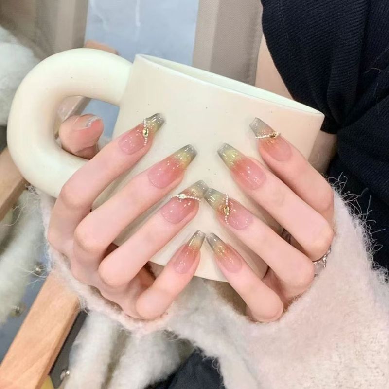 電球キャットアイ純粋な手作りウェアラブルネイルインハイエンドヌードカラーグラデーション純粋な欲望美白オーロラパウダーキャットアイネイルアートステッカー|undefined