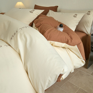 Simple Brushed Washed Cotton Four-Piece Set, Light Luxury Bedroom, Universal for All Seasons, Skin-Friendly, Naked Sleeping B&B Bedding Three-Piece Set