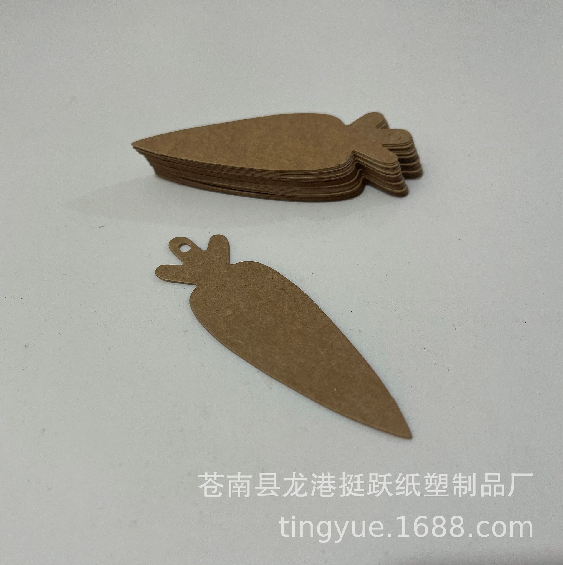 跨境新款复活节装饰萝卜兔子牛皮纸吊牌烘焙礼物包装派对标签