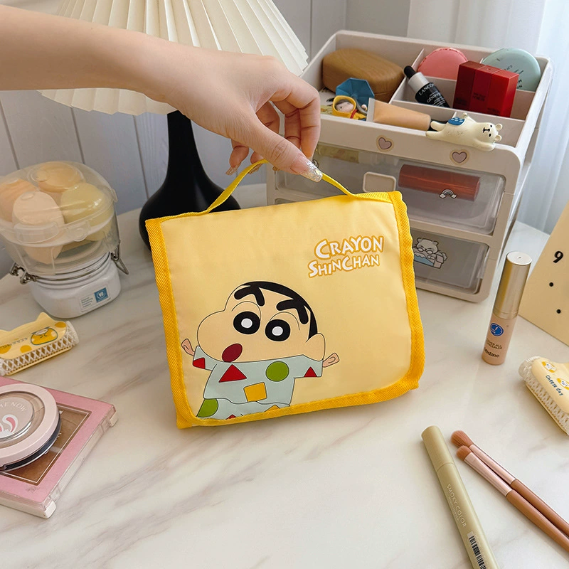 Косметичка Sanrio стеганая с синтепоном-наполнением, просторная дорожная организация, рисунки с героями
