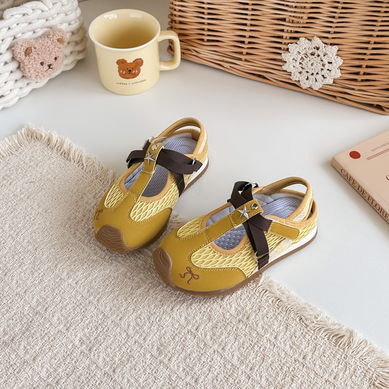 Zapatos de moda para niñas versátiles 2026 verano nuevos zapatos de moda para niños respirables sandalias casuales planas