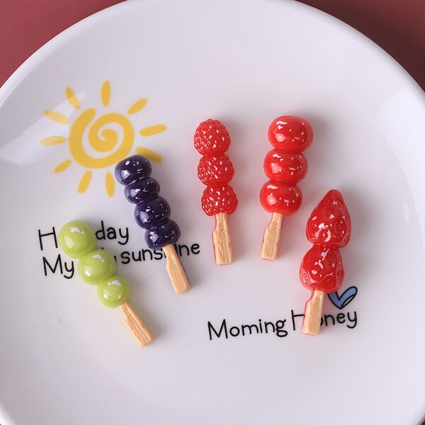 Small realistic food play