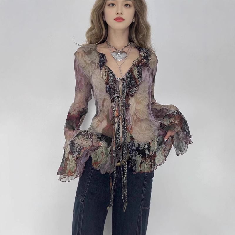 Vintage Art Style Smudged Printed Ruffled Lace-Up Mesh Top Retro Light Niche Slim Fit Trumpet Long Sleeves Vintage Art Style Smudged Printed Ruffled Lace-Up Mesh Top Retro Light Niche Slim Fit Trumpet Long Sleeves