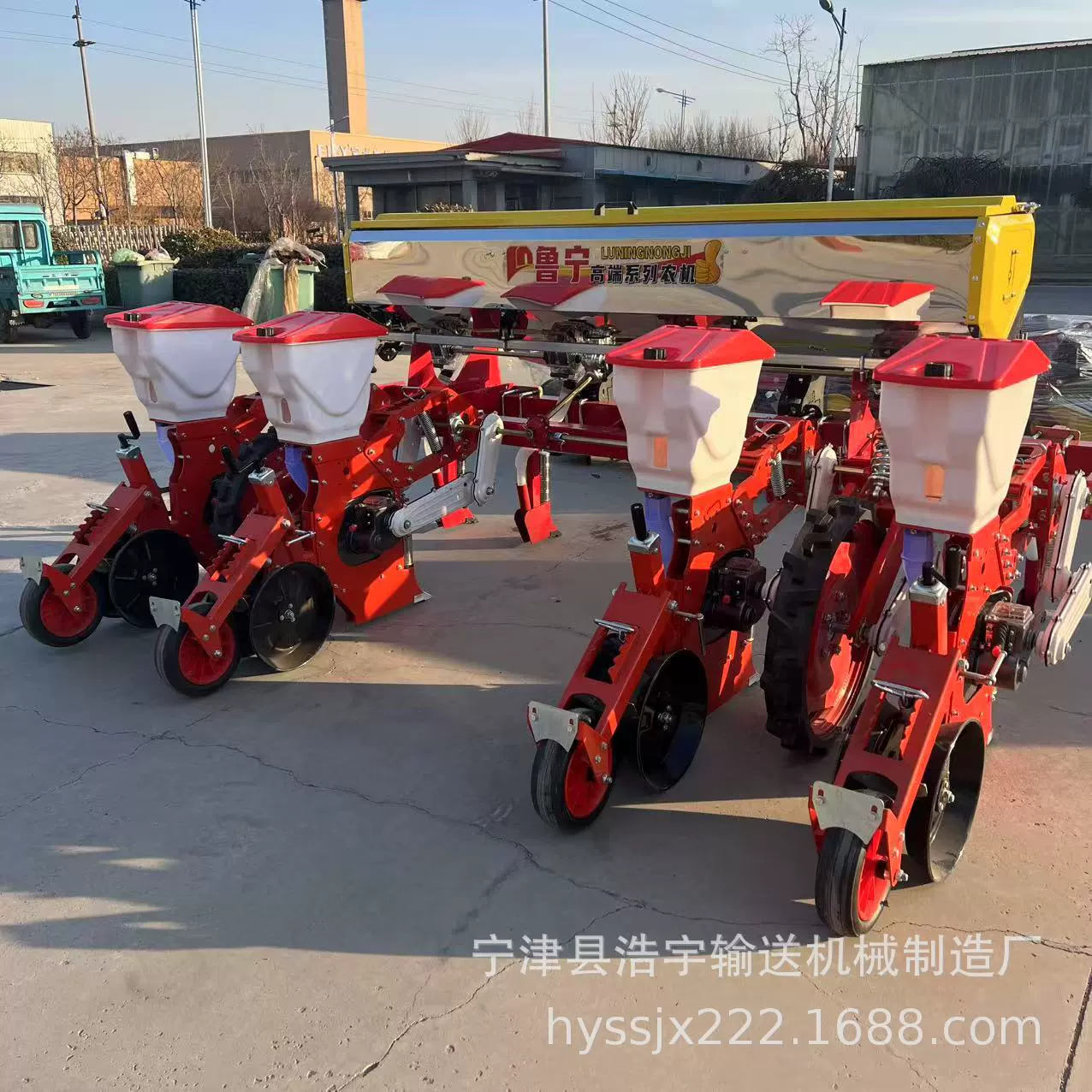 Полная подвесная широкая узкая линия посева кукурузы сеялка точная глубина посадки, равномерное количество посева и стабильное расстояние между посевными растениями