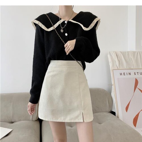 Corduroy A-line Skirt—New Autumn/Winter Style for Women: Preppy-Style High-Waisted Slimming Skirt That Highlights the Hip, Perfect for Sassy Girls