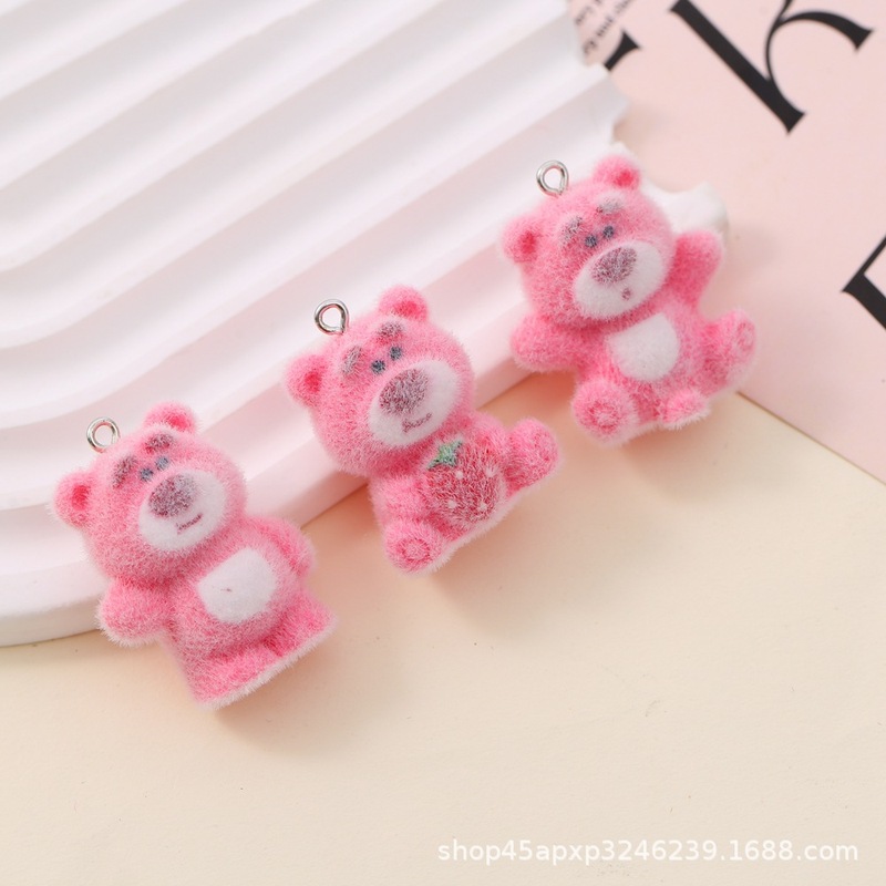 新しい植毛樹脂ペンダントイチゴクマ樹脂アクセサリー diy 携帯電話ケース装飾品キーホルダー材料パッケージ卸売|undefined