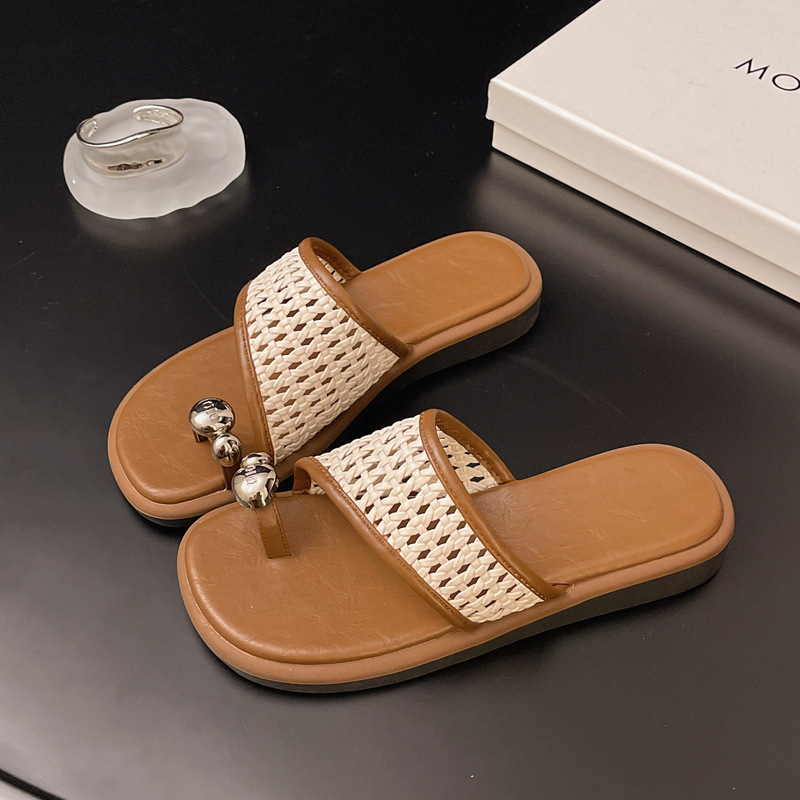 2026 Summer Chanel-Style Fairy Flat Sequin Toe-Ring Beach Sandals for Women to Wear Outside