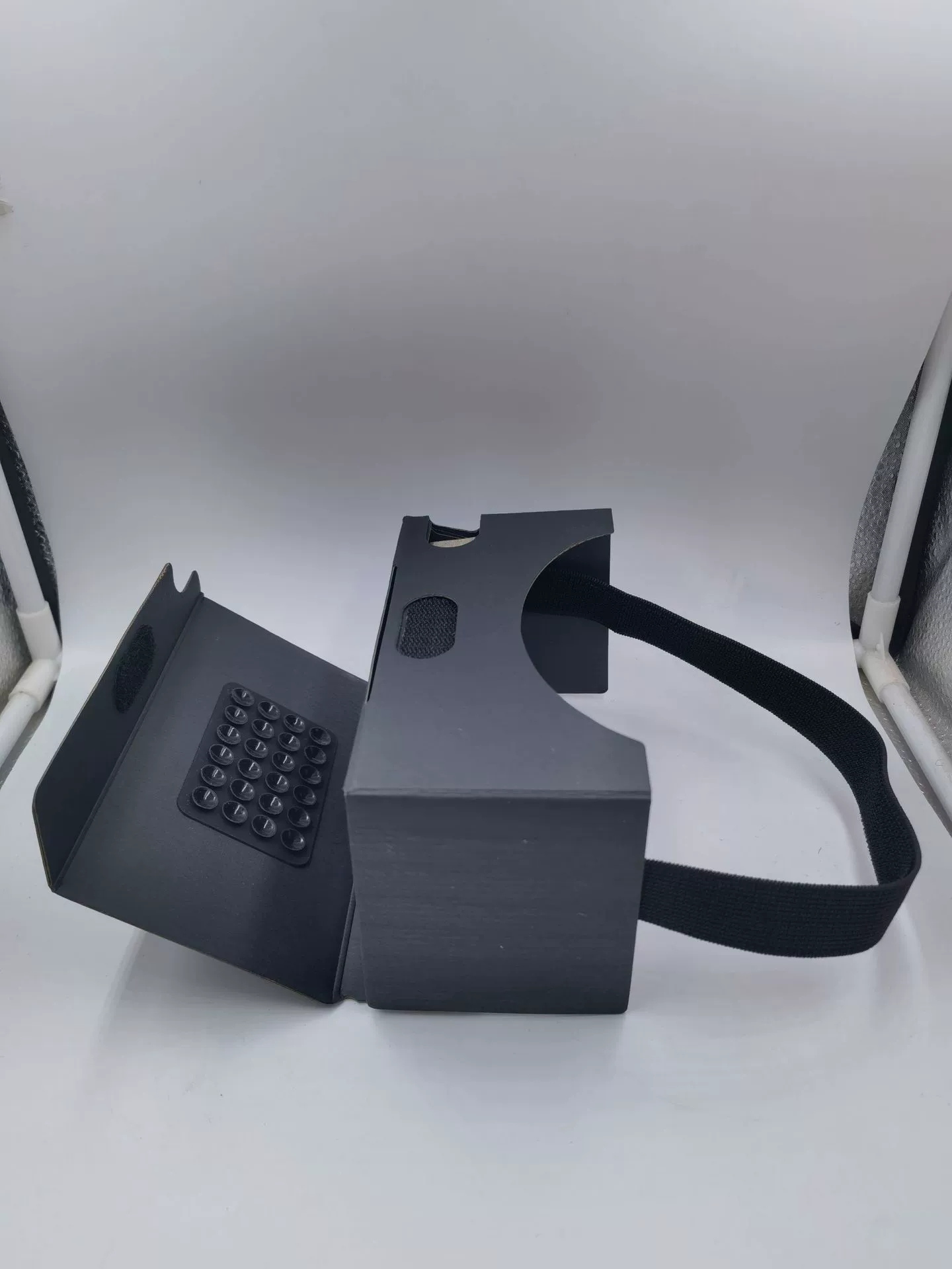 VR Cardboard Viewer New Valley 2nd Gen, 3D Virtual Reality, 3–7" Phones, Customizable