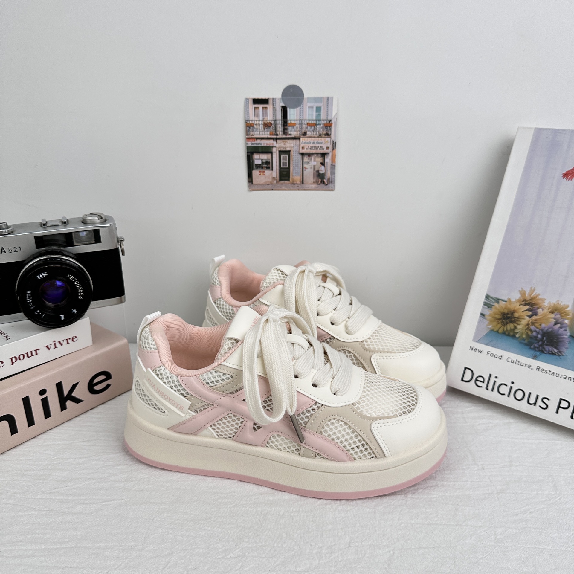 Yuanbo nicho sentido de diseño de zapatos casuales de mujer versátiles 2025 nuevo verano mallas transpirables zapatos de suela gruesa