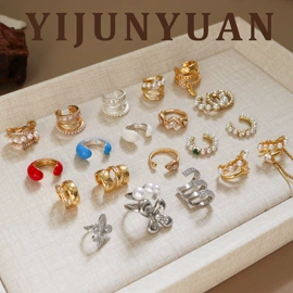 耳环;项链;耳钉