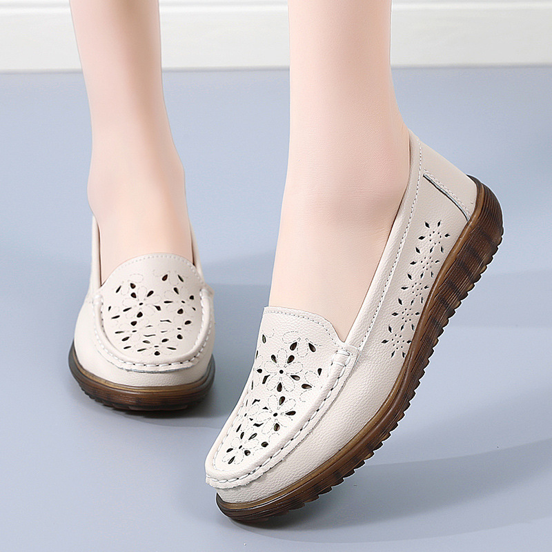 2023 Outdoor Perforated Shoes for Women, Summer Fashion Leather Sandals for Middle-Aged and Elderly Mothers, Versatile Breathable Large Size Hollow-Out New Style