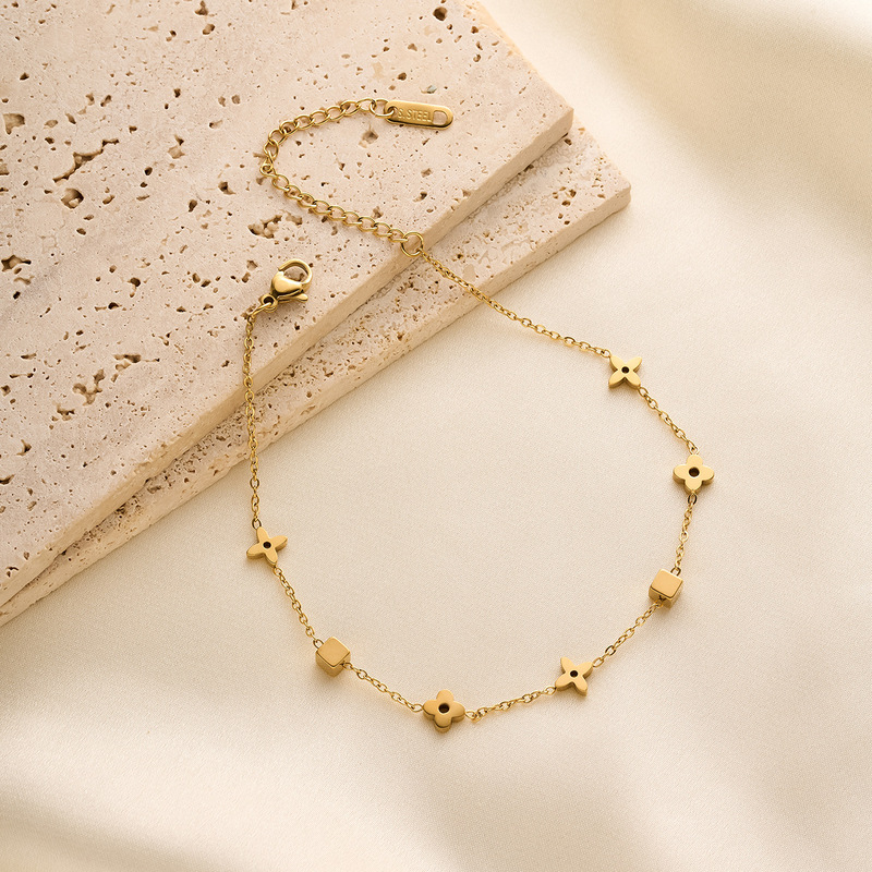 Wenjian ニッチデザイン四つ葉の花スクエアチタン鋼ブレスレット 18K ゴールドライト高級スタイル非退色女性のクロスボーダーブレスレット|undefined