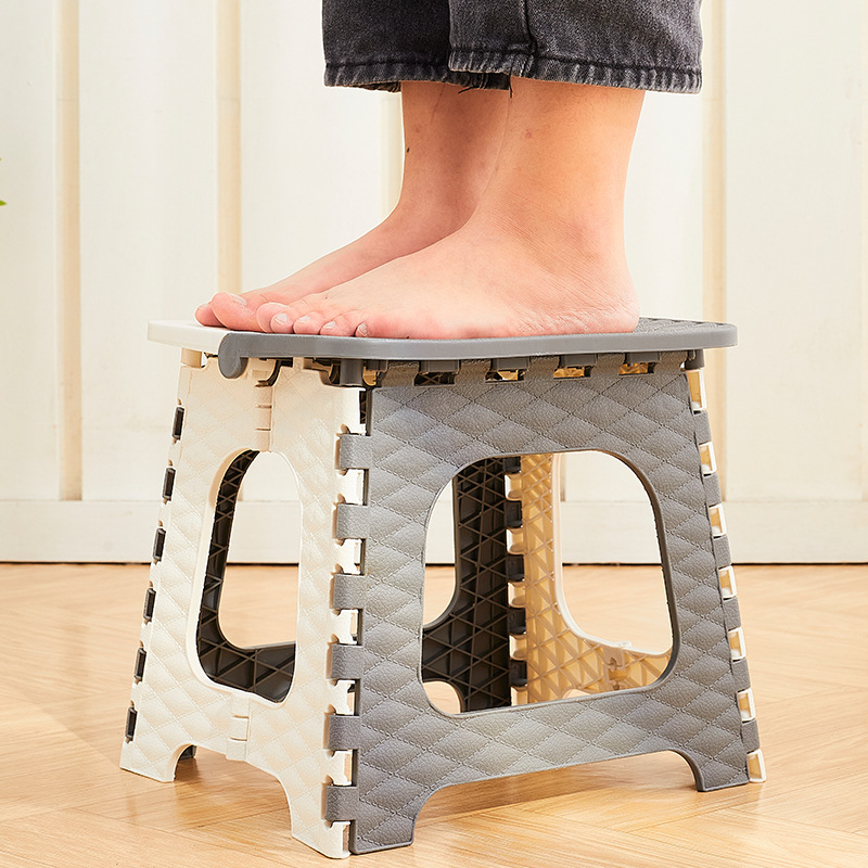 Folding stool stall chair fishing outdoor camping portable household plastic foldable small stool wholesale