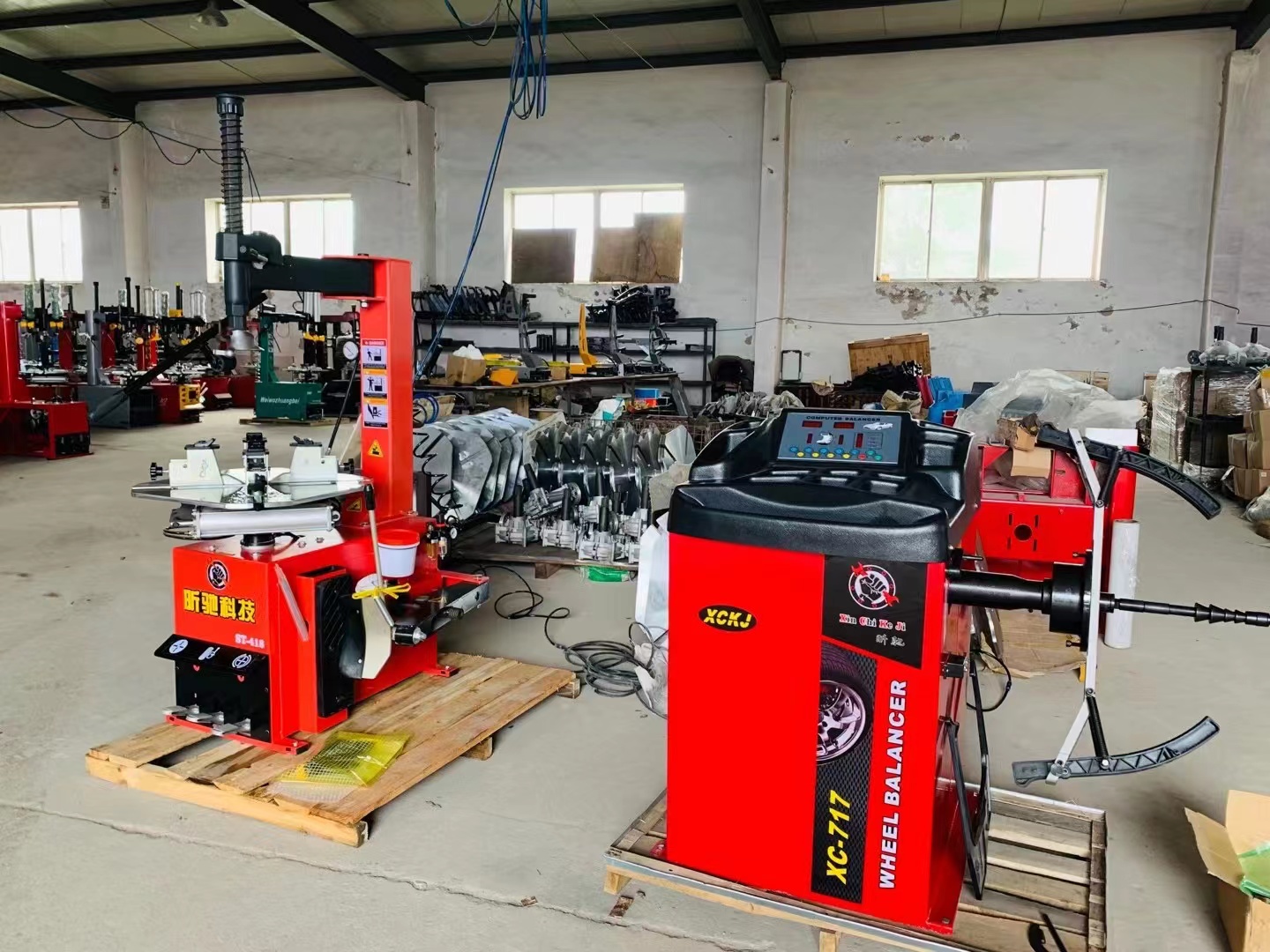 Máquina de eliminación de neumáticos de motocicleta, máquina de eliminación de neumáticos de brazo, máquina de equilibrio de motocicleta, equipo de protección de automóviles, fabricante de herramientas de cabello directo