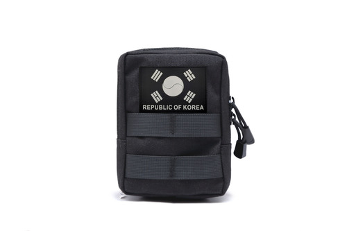 Amazon Outdoor Black and White Glowing Velcro Patch for Hiking with Taichi Design