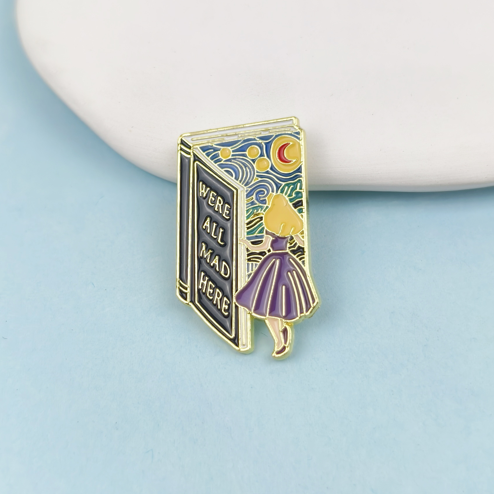 Estrella europea y americana Noche de luna y princesa Broche de aleación Diseño de aceite de gota Adornos geométricos de dibujos animados Insignia de vestir Pin de cuello