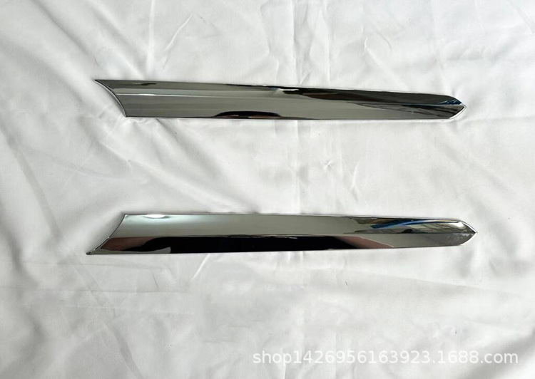 电镀尾门碗左右饰条1.jpg