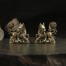 黄铜福字麒麟小摆件家居办公复古福字麒麟茶宠装饰摆件黄铜工艺品