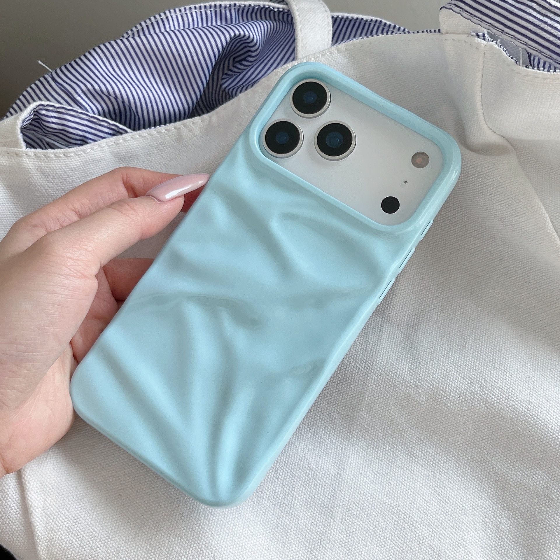 6E12697D-2FE2-48D0-9A7D-A4060A