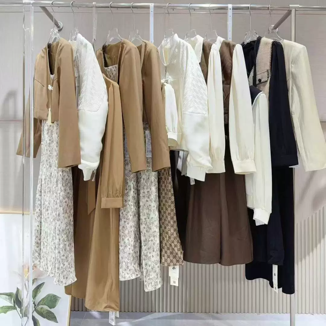 迪思品牌折扣女装尾款女装清货衣服批发专柜清仓厂家一手货源撤柜