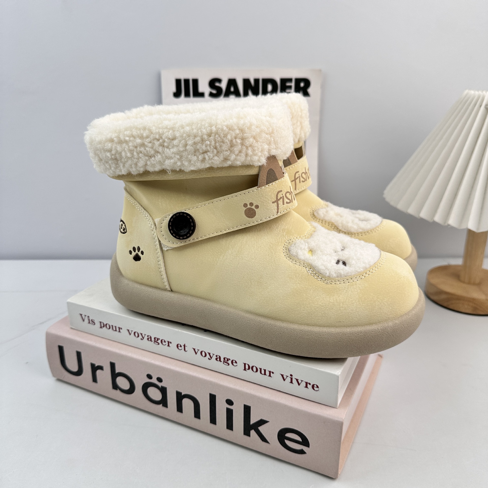 Yuanbo dama botas de nieve de invierno 2025 nuevo estilo de moda de terciopelo calentamiento de dibujos animados zapatos de algodón pan zapatos de algodón
