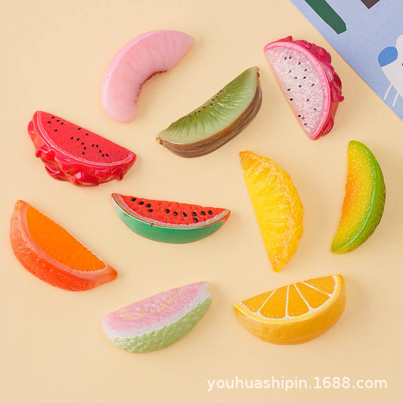 Cross-border realistic fruit models: watermelon, orange, guava, resin DIY miniature props, refrigerator magnets, and stress-relief toys Cross-border realistic fruit models: watermelon, orange, guava, resin DIY miniature props, refrigerator magnets, and stress-relief toys