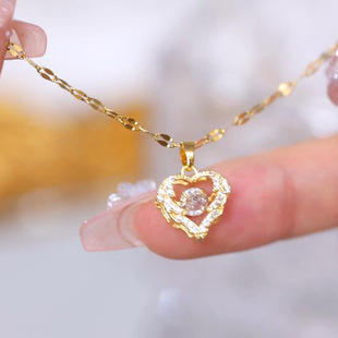 Smart Love Shiny Necklace Fashionable Titanium Steel Women's Light Luxury Niche Design Clavicle Chain New Pendant Necklace
