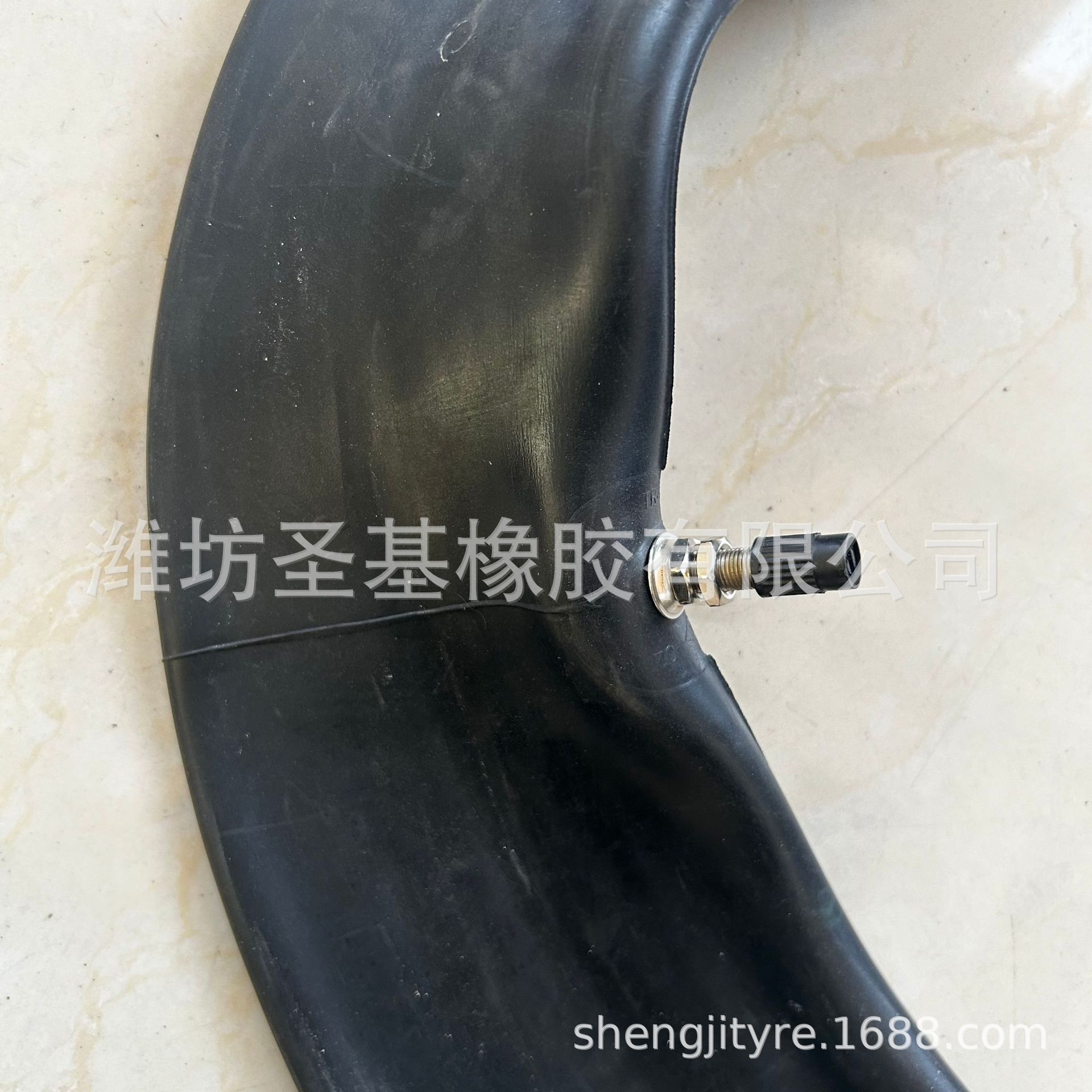 60b46f946f62aad196934b23e231b5