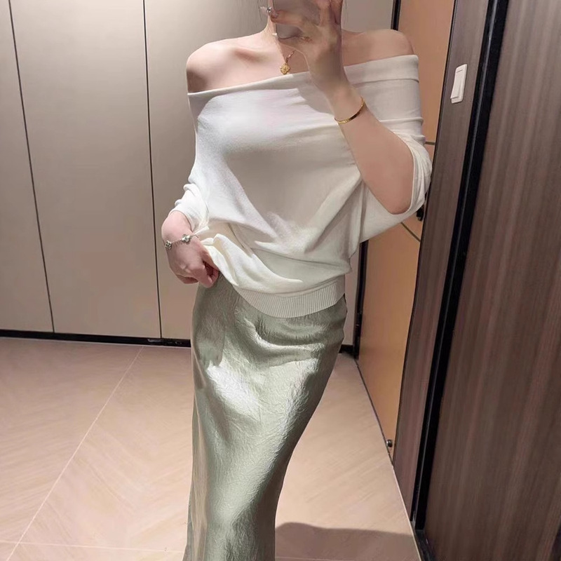 高级感灰色一字肩蝙蝠袖短袖t恤女夏季不规则短款冰丝针织上衣薄|undefined