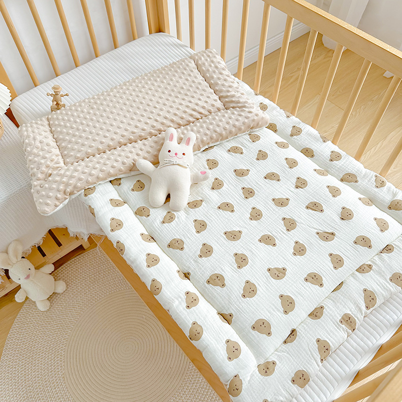 Coffee bear head crepe cotton bed mattress