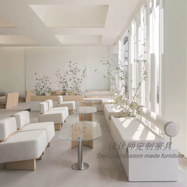 Designer's creative long bench for shopping malls, clubs, reception areas, hotel lobbies, sales offices, and rest areas