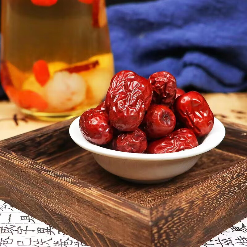 Dried Red Dates 500g Xinjiang Jujube Da Zao Whole Fruit Herbal Snack and Tea Ingredient preparation