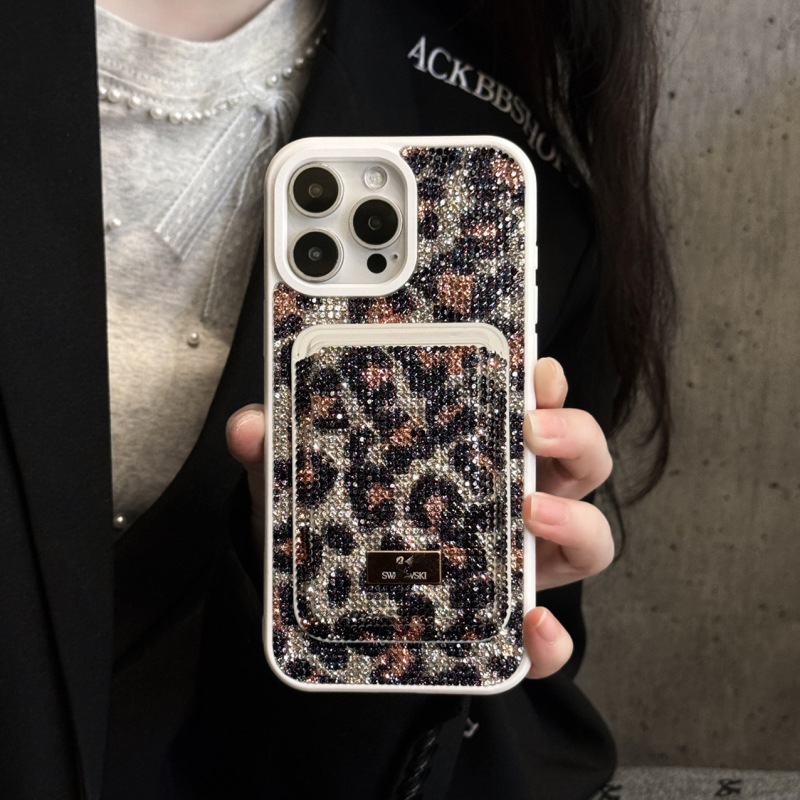 欧米風マグネット式カードホルダー付きヒョウ柄トレンドブランド肌触りPC素材iPhone17Promax対応軽量高級感Apple16スマホケース|undefined