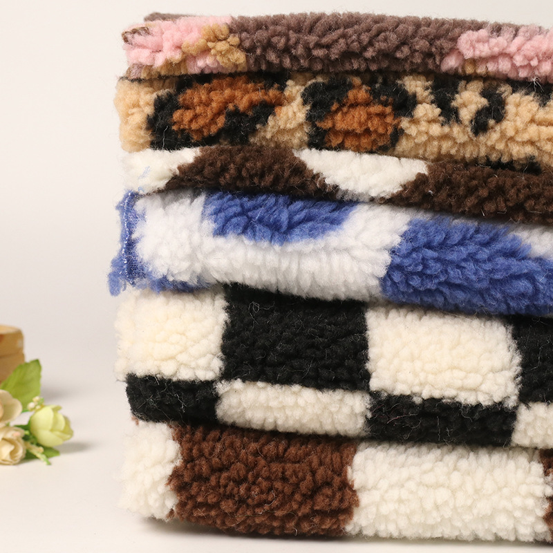 Spot lamb wool jacquard leopard print leopard point bear milk cow print biscuit checkerboard jacquard fabric