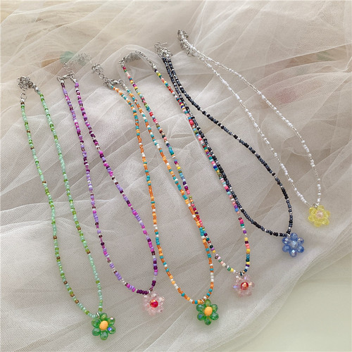 Korean retro color crystal necklace, Korean style INS style candy crystal necklace, cute and sweet flower necklace
