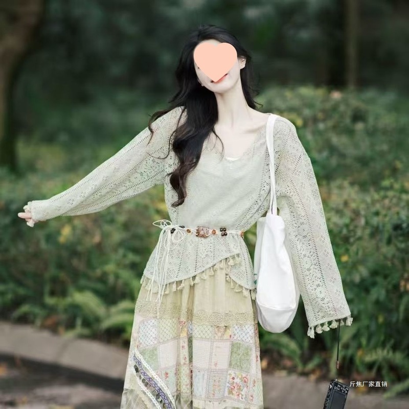 度假旅游套装女春秋民族风流苏镂空针织上衣格纹拼接半身裙两件套|undefined