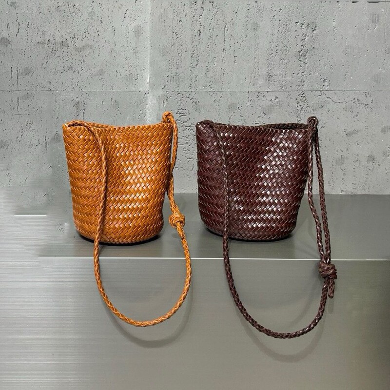 Korean Handmade Genuine Leather Woven Bucket Bag for Women, High-End French Retro Shoulder Crossbody Bag, Small Tote Bag