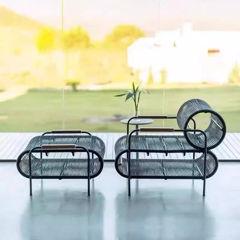 Sillón de ratán al aire libre, patio al aire libre, jardín, mesa de centro de ocio, combinación de casa de familia, cafetería, villa, muebles de balcón