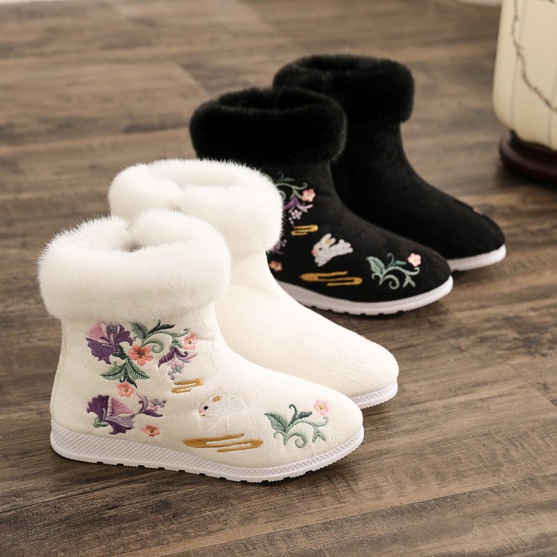 Mouth lotus rabbit fur fairy hanfu dance costume boots embroidery  shoes female antique collocation with flat cotton boots