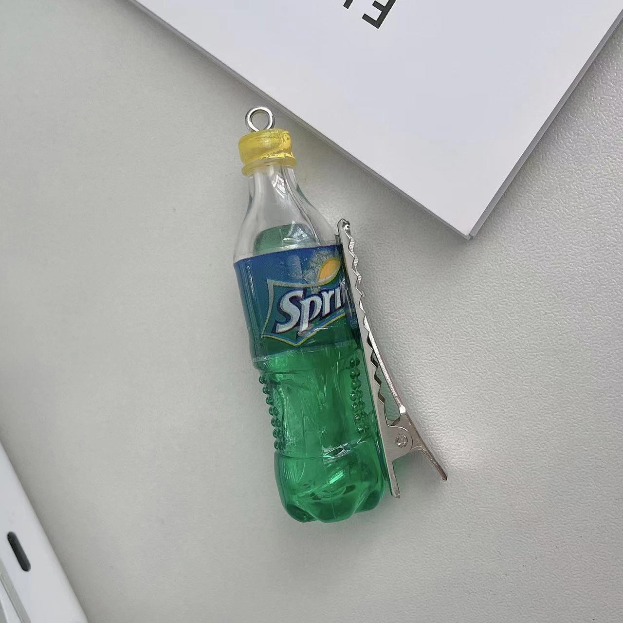 병에 담긴 스프라이트 머리핀