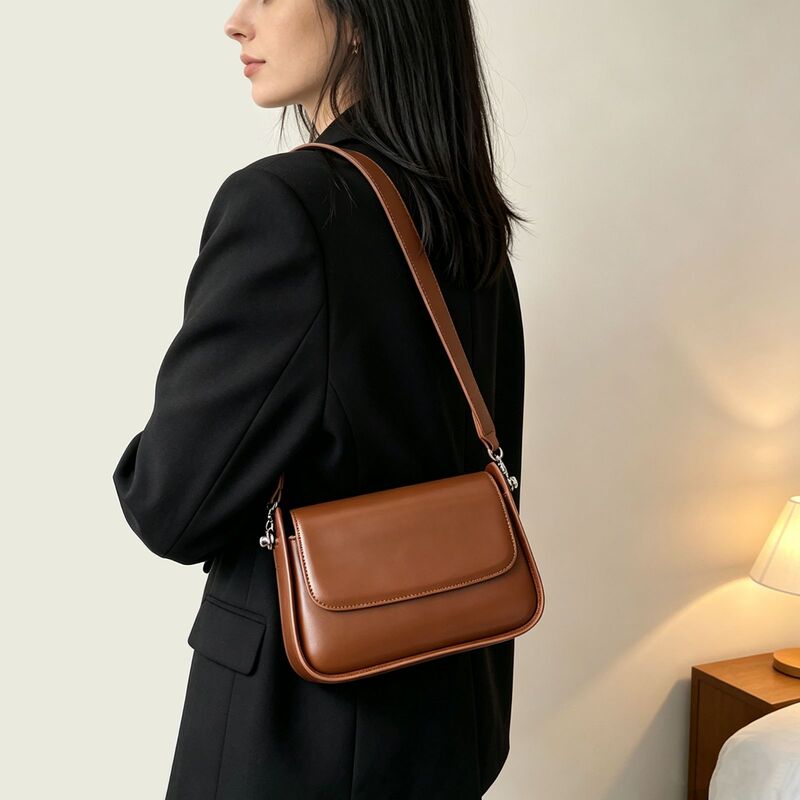 Genuine Leather Retro Small Square Bag 2026 New Niche Fashion Design Crossbody Shoulder Bag Large Capacity Versatile Women's Bag Genuine Leather Retro Small Square Bag 2026 New Niche Fashion Design Crossbody Shoulder Bag Large Capacity Versatile Women's Bag