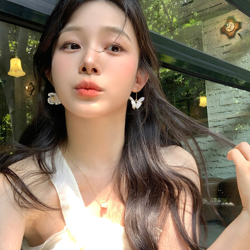 白色立体双面镶锆山茶花耳环女高级感海边度假风耳钉小众独特耳饰|undefined