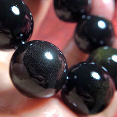 チベット式の毛並みの高級な牛の角の黒い金の手の串の竹の糸の紋様の魚の種の紋様ははっきりしています。